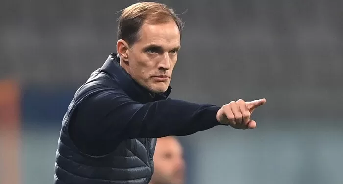 (FILES) In this file photo taken on October 28, 2020 Paris Saint-Germain's German coach Thomas Tuchel gestures during the UEFA Champions League Group H football match between Istanbul Basaksehir FK and Paris Saint-Germain at the Basaksehir Fatih Terim stadium in Istanbul. - Thomas Tuchel was appointed as Chelsea manager on January 26, 2021, on an 18-month contract on Tuesday, tasked with hauling the underperforming Blues back into the Champions League next season. (Photo by OZAN KOSE / AFP)