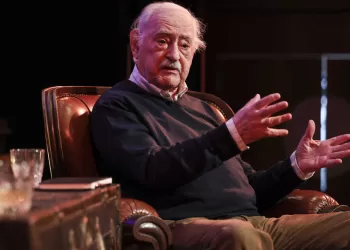O ator Ruy de Carvalho em entrevista à agência Lusa, no auditório do TagusPark, em Oeiras, 09 de fevereiro de 2023. (ACOMPANHA TEXTO DA LUSA DO DIA 28 DE FEVEREIRO DE 2023). JOSÉ SENA GOULÃO/LUSA