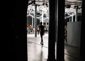 Porto 20 / 10 / 2018 - Último dia do Portugal Fashion, na Alfândega do Porto.

( Igor Martins / Global Imagens )