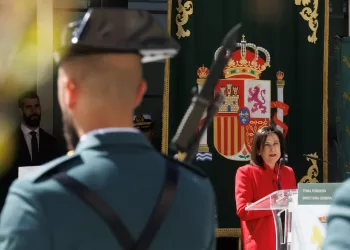 La ministra de Defensa, Margarita Robles, interviene durante la toma de posesión de la nueva directora de la Guardia Civil, en la Dirección General de la Guardia Civil, a 4 de abril de 2023, en Madrid (España). Los ministros del Interior y de Defensa presiden la toma de posesión de Mercedes González como nueva directora general de la Guardia Civil tras la dimisión de María Gámez después de la citación judicial de su marido en una pieza del 'caso ERE'. El nombramiento de Mercedes González ya fue publicado el pasado 29 de marzo en el Boletín Oficial del Estado (BOE) tras ser aprobado en Consejo de Ministros.
04 ABRIL 2023;MADRID;TOMA DE POSESION MERCEDES GONZÁLEZ
Eduardo Parra / Europa Press
04/04/2023