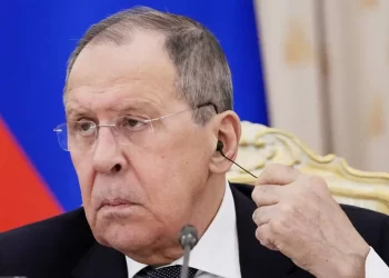 Russian Foreign Minister Sergei Lavrov attends a press conference following talks of representatives of the Arab League states with Russian Foreign Minister in Moscow on April 4, 2022. (Photo by Alexander Zemlianichenko / POOL / AFP)