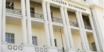 Membros do Executivo proibidos de participar em actividades no exterior sem autorização do Mirex