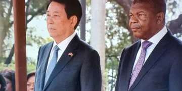 João Lourenço mantém encontro com homólogo vietnamita